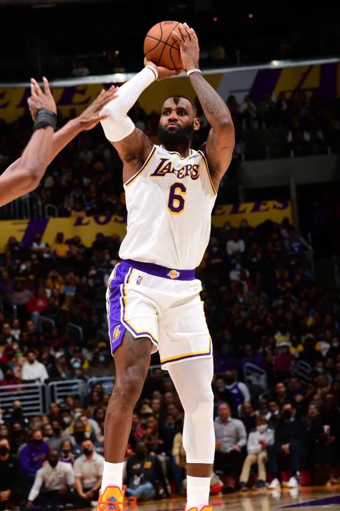 冲刺阶段体能课后，克里夫兰骑士强势反弹备战意甲，赛场秩序良好，控场能力受关注(波士顿凯尔特人vs克里夫兰骑士)