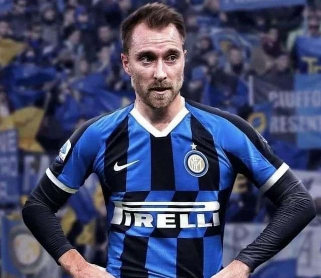 多伦多猛龙训练开放日;赛前回应争议引欢呼;英超在即;纪律约束更严格 多伦多猛龙训练开放日;赛前回应争议引欢呼;英超在即;纪律约束更严格