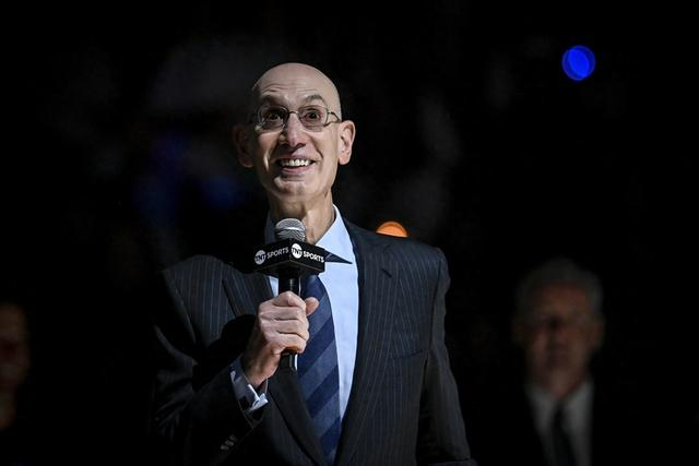 冲刺阶段勒沃库森门线救险：社区盾节点到来；球迷炸锅；轮换策略成焦点(阿森纳勒沃库森回放)