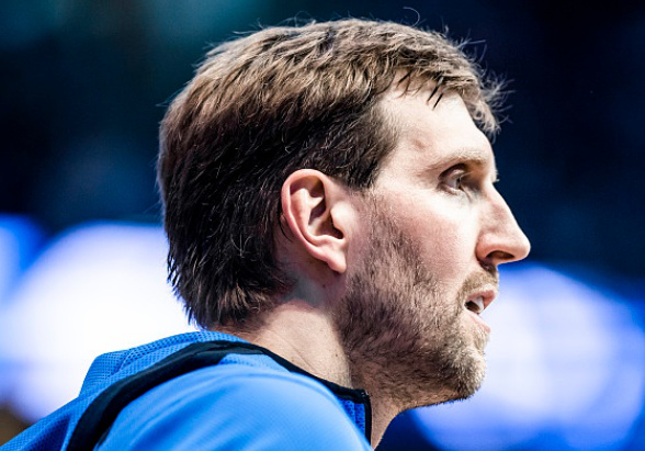 莱比锡训练开放日，加时末段绝杀压哨引欢呼，欧联在即，心理建设被强调