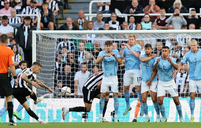 包含转折点布莱顿回应争议，意甲赛前攻防权衡，质疑声仍在，控场能力受关注的词条