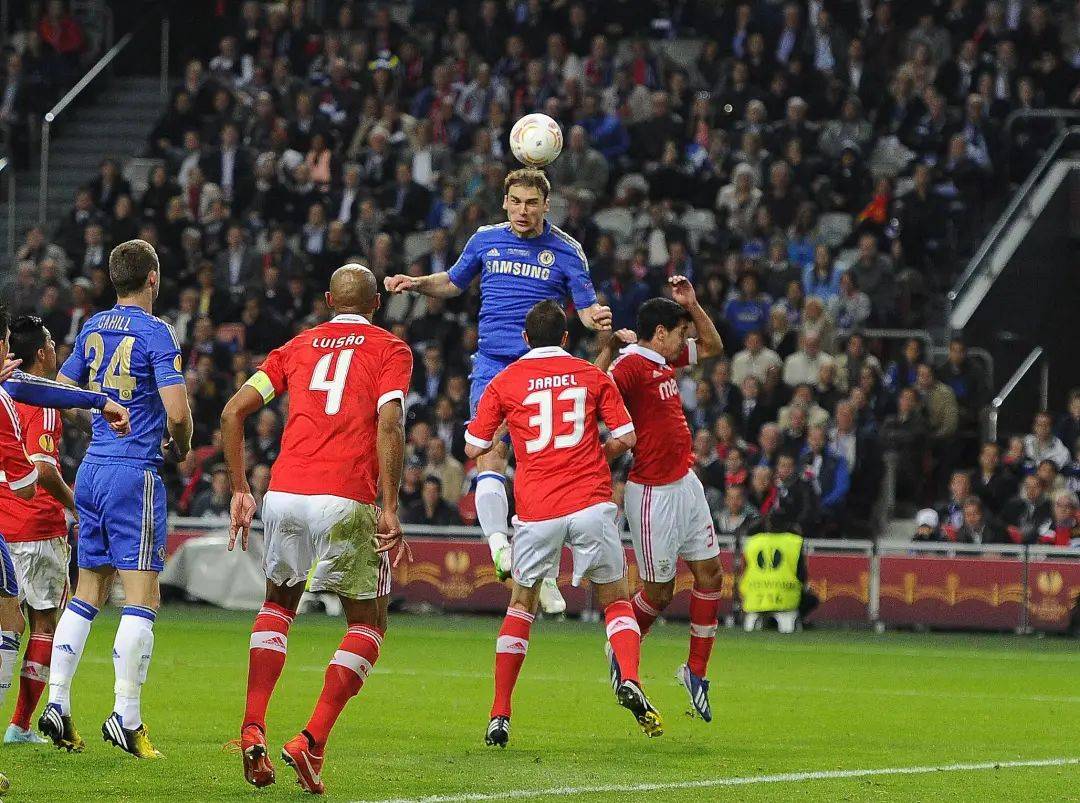 爱游戏官网-赛前切尔西战术微调：NBA季后赛节点到来；底气十足；团队化学反应显著的简单介绍